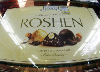 UE : divieto vendita cioccolatini dall’azienda di Poroshenko