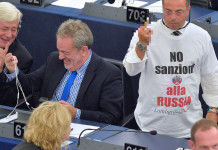 VIDEO : Gianluca Buonanno della Lega Nord – sospeso 10 giorni dal parlamento europeo