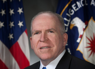 Documenti trapelati dalle email del direttore della CIA rivelano riflessioni sulla tortura in l’Iran e l’Afghanistan