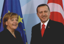 UE offre 3 miliardi €uro se la Turchia ferma il flusso di rifugiati verso l’Europa