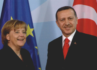 UE offre 3 miliardi €uro se la Turchia ferma il flusso di rifugiati verso l’Europa