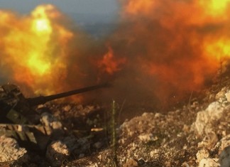 Siria lancia offensiva di massa contro ISIL per liberare sobborgo di Damasco