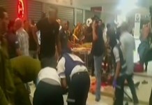 VIDEO ESCLUSIVO : 6 feriti in sparatoria e attacco con coltello a Beersheba – 1 killer ucciso