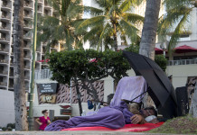 Hawaii dichiara lo stato di emergenza su problema senza tetto