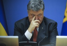 Poroshenko uscito pesantemente sconfitto da tentativo di schierare mondo vs Russia