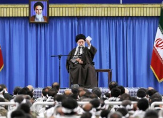 Ayatollah Khamenei : Accusando Basij di radicalismo si attua il progetto del nemico