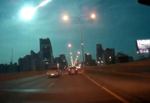 VIDEO – BANGKOK : Globo di fuoco nel cielo