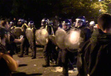 VIDEO – LONDRA : Scontri durissimi tra la polizia e partecipanti ad un party notturno