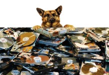 La polizia cani addestrati per fiutare Hard Drives per arrivare ai pedofili