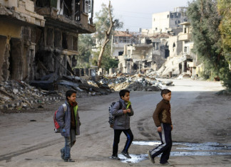ISIS : Attacco missilistico su scuola femminile in Siria orientale – Morti Nove Bambini