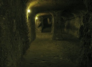 Derinkuyu: la città sotterranea
