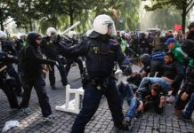 Stockholm – SWEDEN WARZONE: neo-Nazi and anti-fascist protesters clash