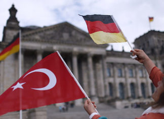 Erdogan warning : Europe not ready to face 3mln refugees as EU-Turkey deal collapse looms