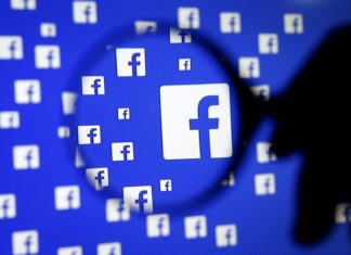 Facebook Technical Glitch Making Old Pictures Reappear on Timeline