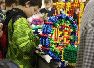 Russian Developer Creates Unique Construction Kit as an Alternative to Lego