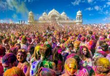 A feast of spectacular colour as Hindus celebrate Holi