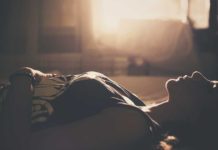 Living in Poor Area Increases Anxiety Risk in Women – But Not Men