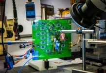 Ultra-thin camera creates images without lenses