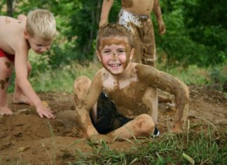 Playing in the Dirt As A Kid Makes Later Life Chronic Disease Less Likely