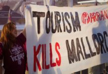 Anarchist group attacks tourists in Spain : British tourists feared being attacked by Islamist terrorists