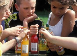 Researchers report distinctive alterations in brain activity in college students who binge drink