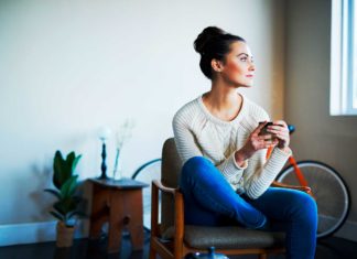 Daydreaming : It means you’re smart