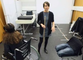 Virtual Reality Reduces Phantom Pain in Paraplegics