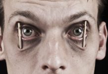 Researchers : People are suffering dream deprivation as a result of being deprived of REM sleep
