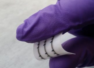 Fully integrated circuits printed directly onto fabric