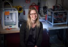 Changing the color of 3-D printed objects