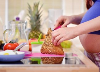 Low carbohydrate intake to increased risk of birth defects