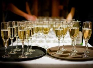 Largest study of its kind finds alcohol use biggest risk factor for dementia