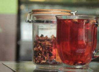 Sipping hot fruit teas can lead to tooth erosion