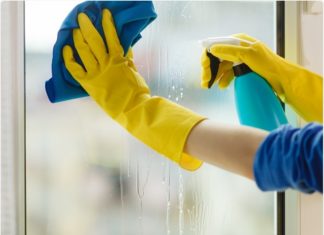 Women who clean at home or work face increased lung function decline