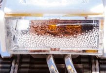 Device harvests water from desert air