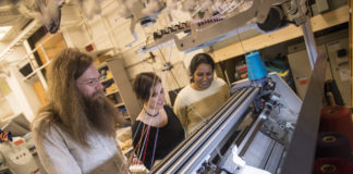 Software automatically generates knitting instructions for 3-D shapes