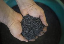 Israeli : how turn garbage into plastic gold