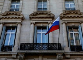 US expels 60 Russians, closes consulate over Skripal poisoning