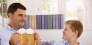 Letting Kids Taste Alcohol May Lead to Drinking Problems in Late Adolescence