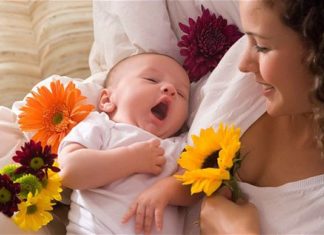 Researchers reveal lullabies help sooth both baby and mom and increase positive displays of emotion to their mothers.