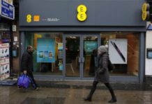 Hacker access critical code of British cell operator EE