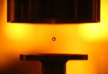 Levitating water droplets with sound waves to improve contaminant detection