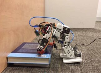 Humanoid robots like human – use their hands to stop themselves from falling