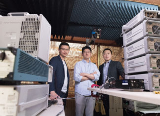 Merging antenna and electronics boosts energy and spectrum efficiency