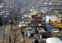 Similar to smoking, air pollution contains harmful toxins that can directly affect the kidneys