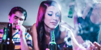 The arteries of teenagers who drink alcohol and smoke, even very occasionally, are already beginning to stiffen by age 17