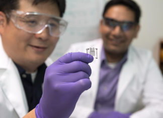 Researchers develop sugar-powered sensor to detect and prevent disease