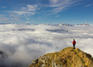 Awe-inspiring experience can have negative consequences as well as benefits
