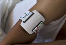 A new high-tech bracelet developed by scientists from the Netherlands detects 85 percent of all severe night-time epilepsy seizures