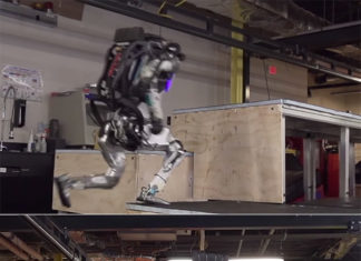 Boston Dynamics : now Atlas does parkour